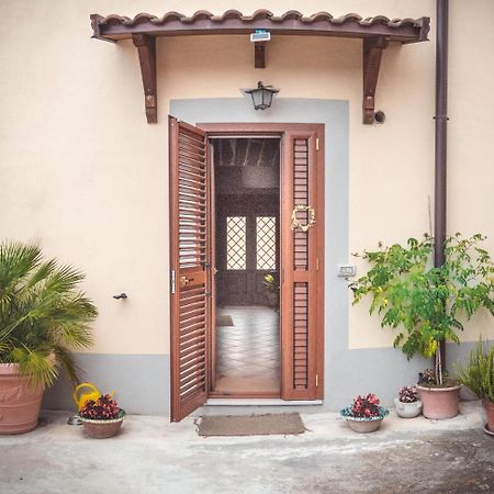 B&B A Casa Di Maybe Caserta Eksteriør bilde