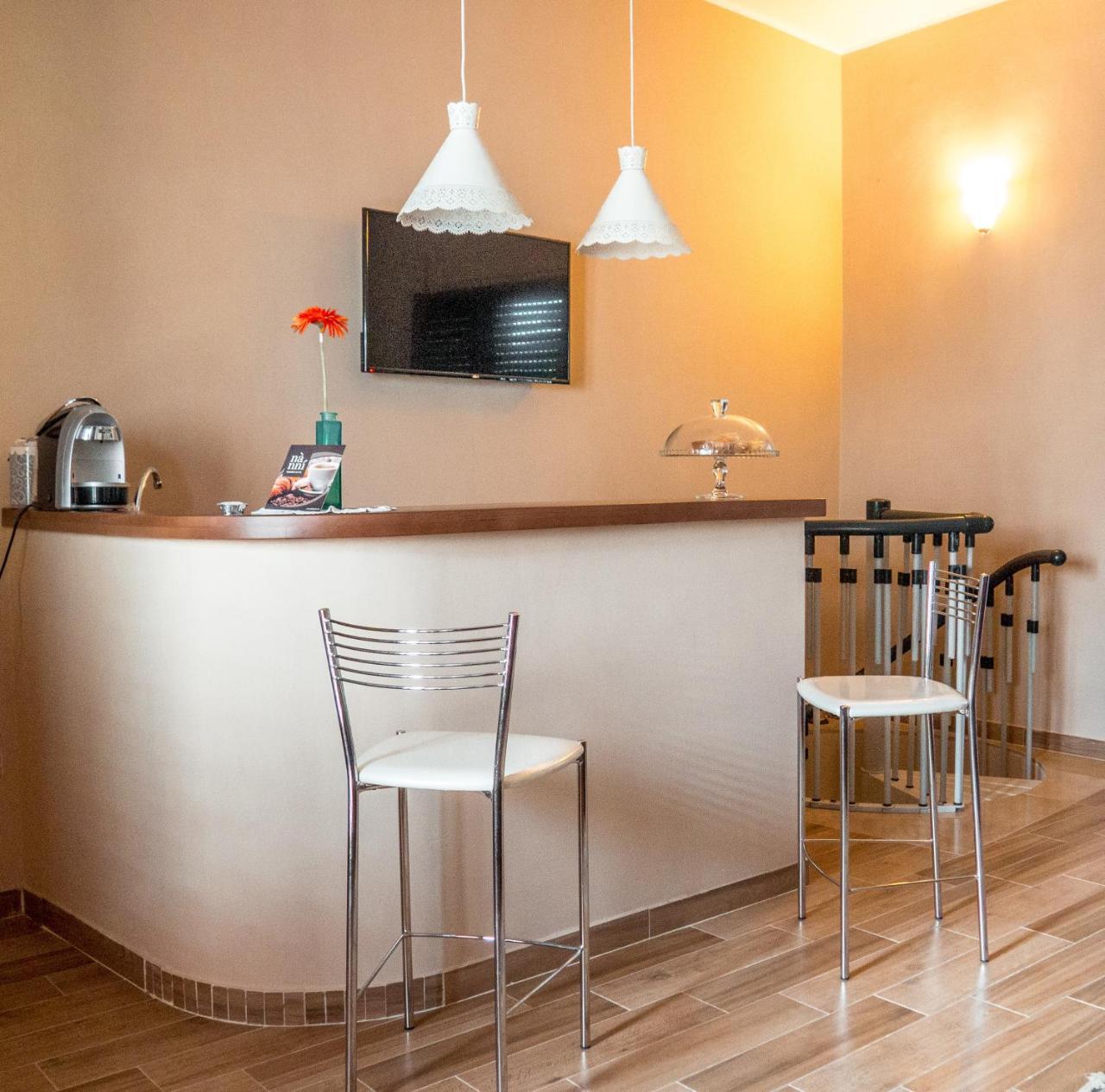 B&B A Casa Di Maybe Caserta Eksteriør bilde